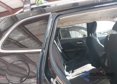 2016 Jeep Cherokee Latitude from USA, damaged, VIN 1C4PJMCS3GW155553